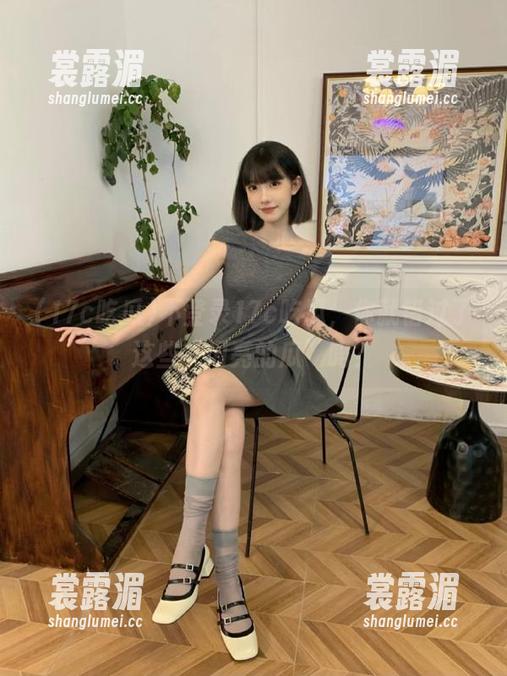 17c吃瓜 不登录17c吃瓜,你就错过了这些“闪亮的瓜”吗?