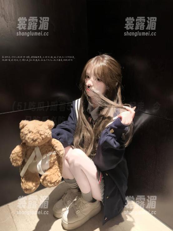 51吃瓜 跟着51吃瓜苹果版一起走,今日吃瓜必吃,玩得开心才最重要!