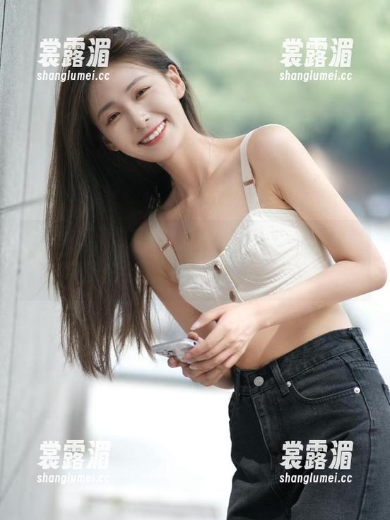 51吃瓜 吃瓜新वे景,别错过“51吃瓜”带的超全入口,八卦大餐等你来!