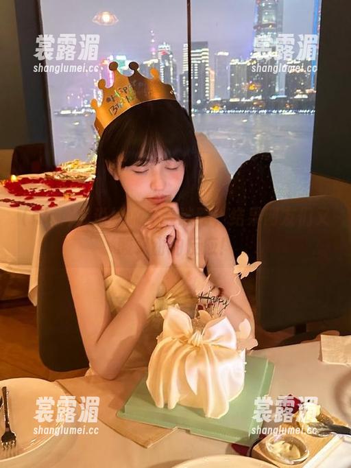 hlw 我说hlw不会迷路,结果网友们又酸又甜的反应!