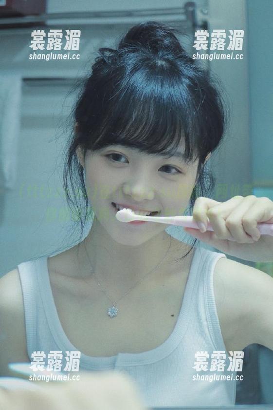在tttzzz.su探险，网址带你解锁黑料入口的奇妙与混乱！