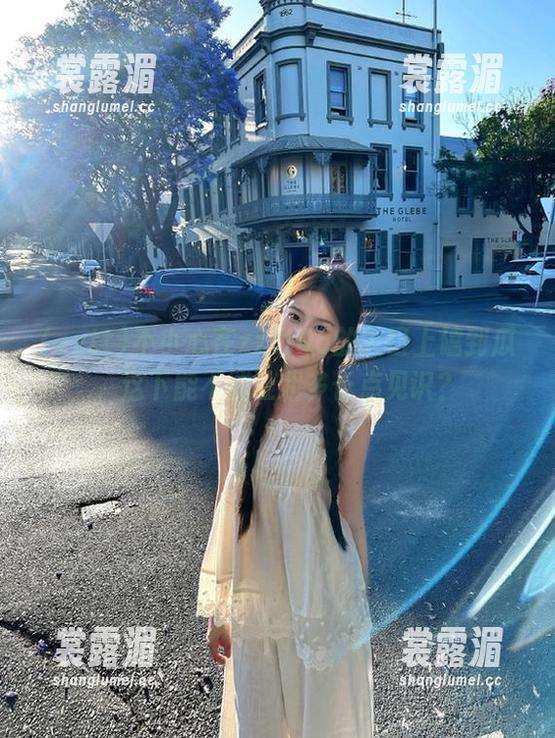 zztt 不小心在zztt05的入口上磕到瓜,这下能不能让我多长点见识?