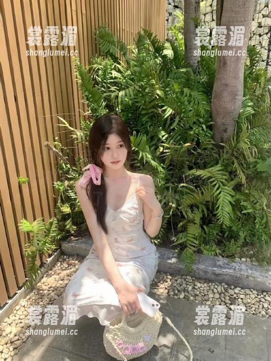 五一吃瓜 丰满的五一吃瓜发布官网网页版,瞅完后心里总想说点啥,但这页面也太诱人了吧,真难控制。