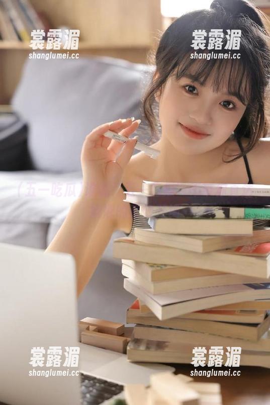 五一吃瓜 谁说‘五一吃瓜’不带你直达娜娜的奇妙开场