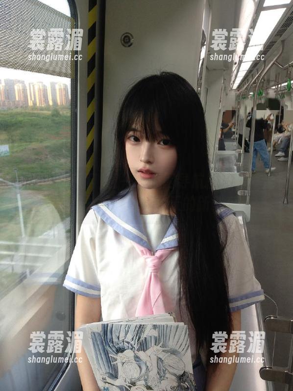 五一吃瓜网 五一吃瓜网导航指引你:走,去跟外星人聊聊今天的新鲜瓜!