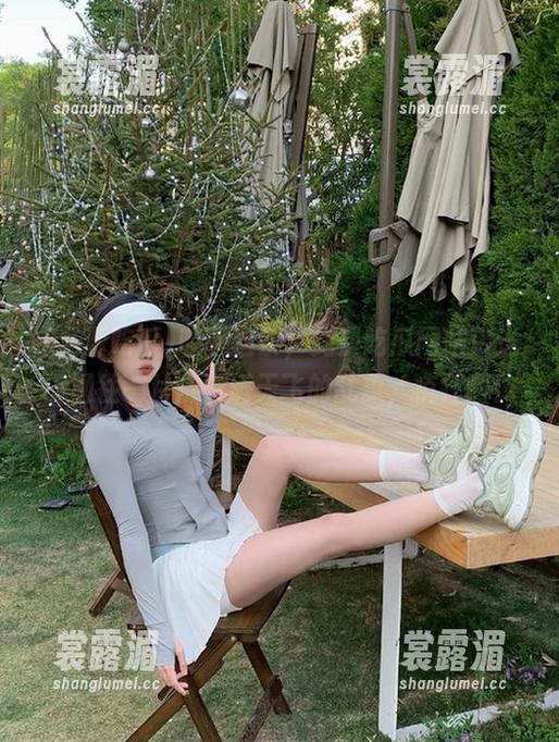 免费吃瓜 收下这条,免费吃瓜网站传送门通往一片广告满天飞的乱象,疯狂啊!