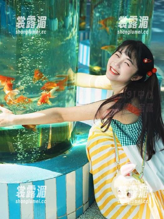 吃瓜91中心 刚看完“黑料吃瓜91中心”的链接,脑袋都有点儿晕,真是个宝藏地方啊!