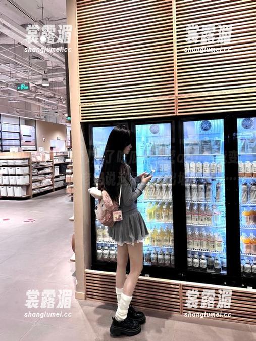 吃瓜大本营 用了吃瓜大本营app后我变得神经质,老妈说这是红杏出墙的前兆…