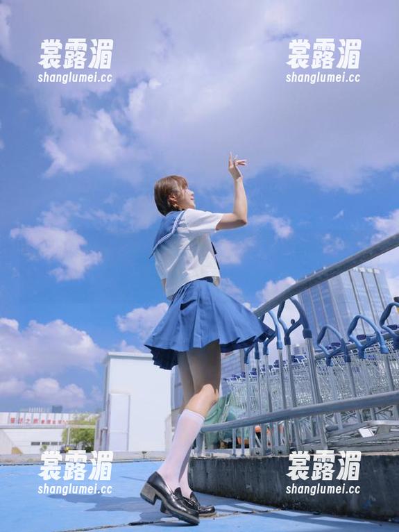 吃瓜头条 突然觉得吃瓜头条的资源审美也不咋地…