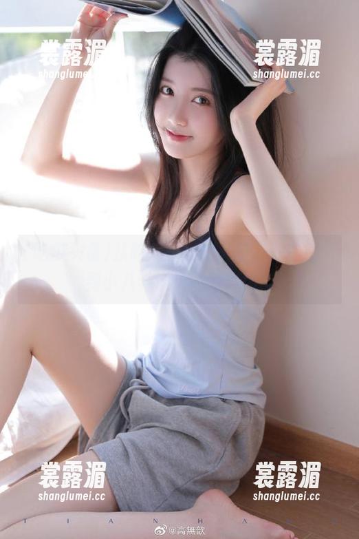 吃瓜头条 从吃瓜头条的入口,就能感受到小八卦满天飞的气场!