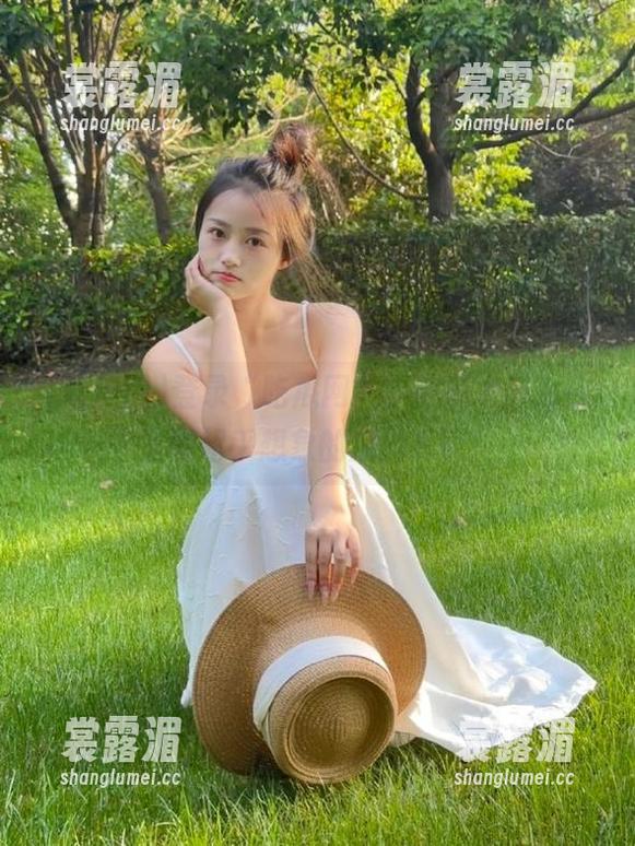 吃瓜网 登录“吃瓜网”,待瓜太郎为你呈现超乎想象的瓜游乐园!