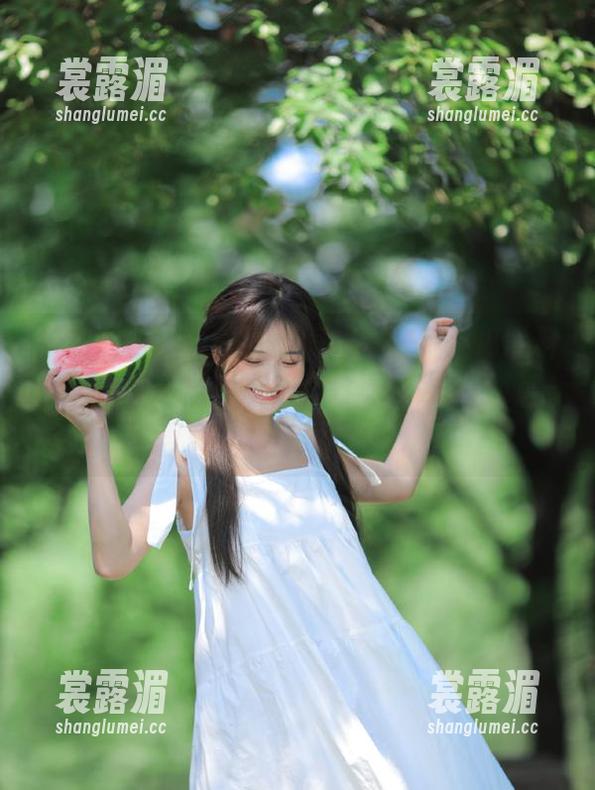 好莱坞黑料正能量 每晚都在好莱坞黑料正能量网页版上刷瓜,分享这股正能量…有点开心,有点罪恶?