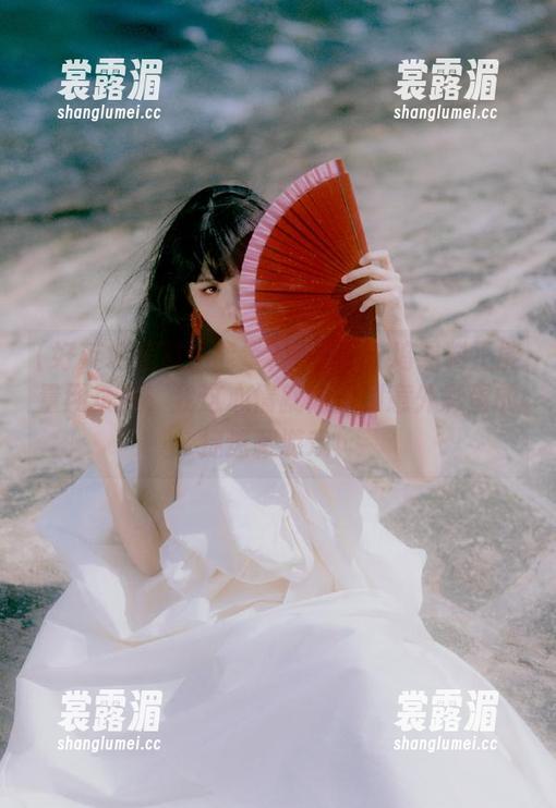好莱坞黑料正能量 观看好莱坞黑料正能量网页版,我这心情就像看到意外彩蛋的捉迷藏游戏!