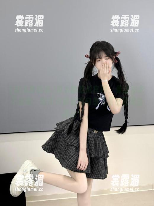 瓜太郎吃瓜 瓜太郎吃瓜官网:保证你永不迷路,吃瓜从此有方向感(虽然还是会摔跤)。