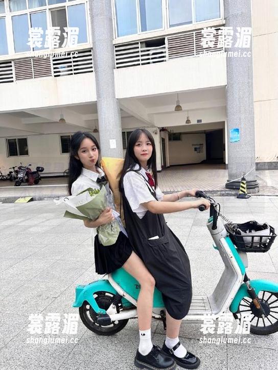 网爆黑料 有人在狂喊别下载,我反而忍不住了,“网爆黑料”,关键在于好奇。