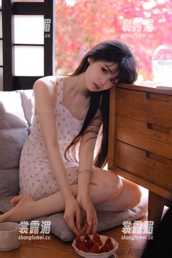黑料51 有传送门的地方,就有黑料51的草地捉迷藏!