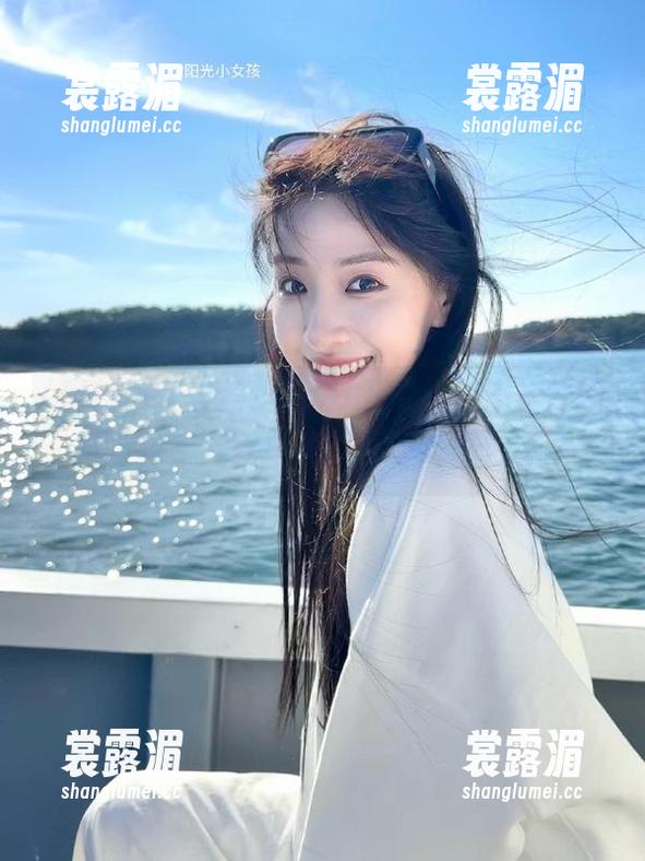 黑料不打烊 有空就打开“黑料不打烊网页版”,下载迅速,瓜还是那么甜。