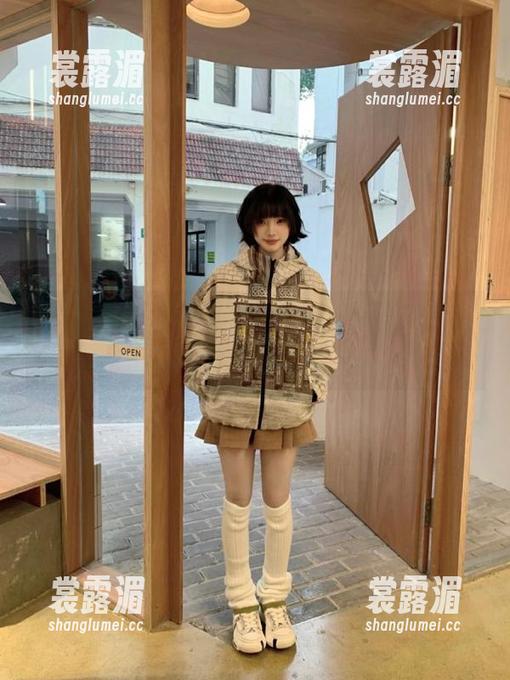 黑料不打烊 跟着www.黑料不打烊网址,今天的新闻我全收藏了!