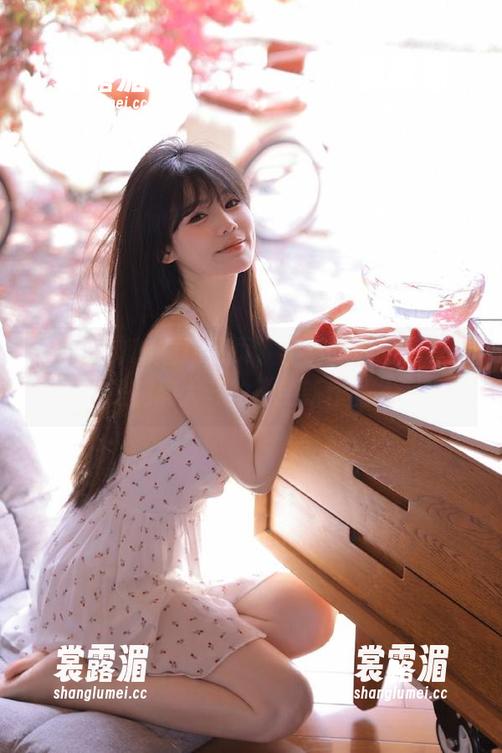 黑料吃瓜 看这网页,黑料吃瓜的资源,真是脑洞大开的“创新作品”。