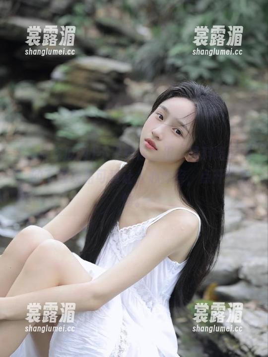 不推荐你，但‘黑料吃瓜网’的下载线路可真让人心痒痒，点开就后悔。
