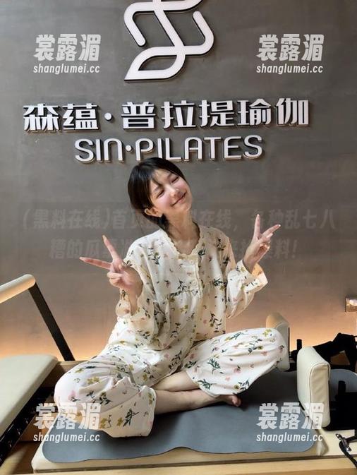 黑料在线 首页的黑料在线,各种乱七八糟的瓜票准备就绪,快来抢爆料!