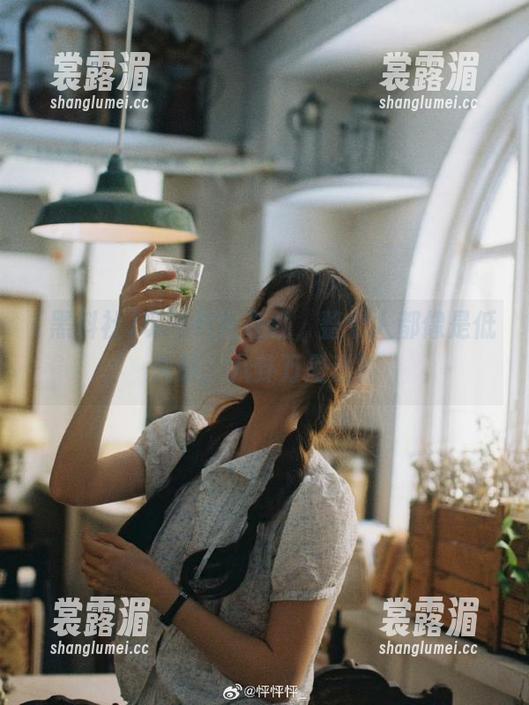 黑料社 玩黑料社在线,整个人都像是低头族,八卦万里送福