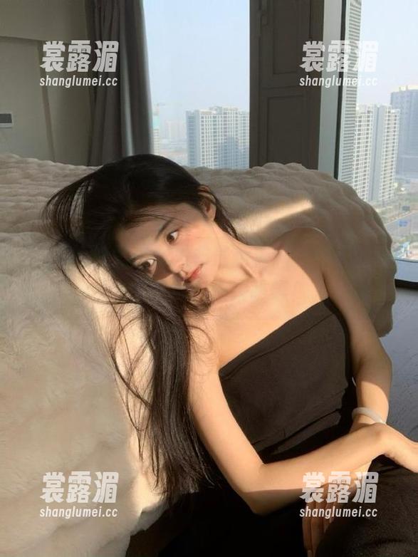 黑料网 黑料网发布最新黑料,今天的瓜又甜又咸,快来瞧瞧!