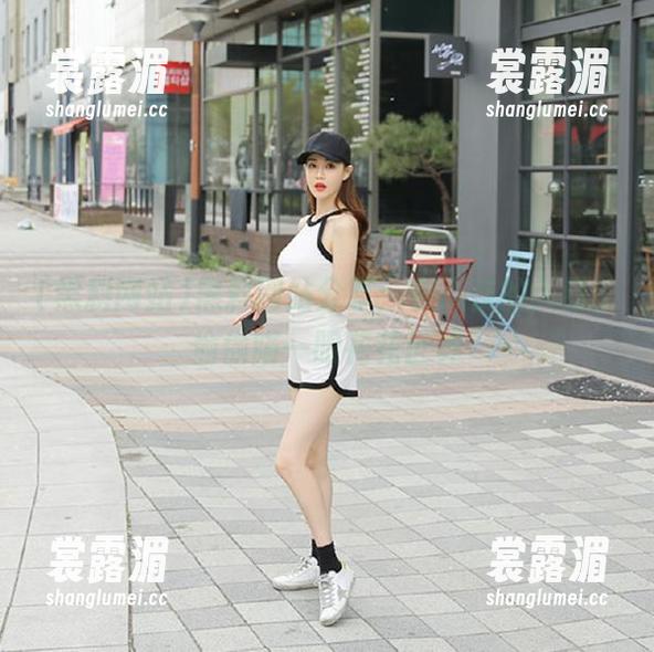 黑料网站 黑料网站分享:在深夜的入口,偷偷瞄一眼花花世界