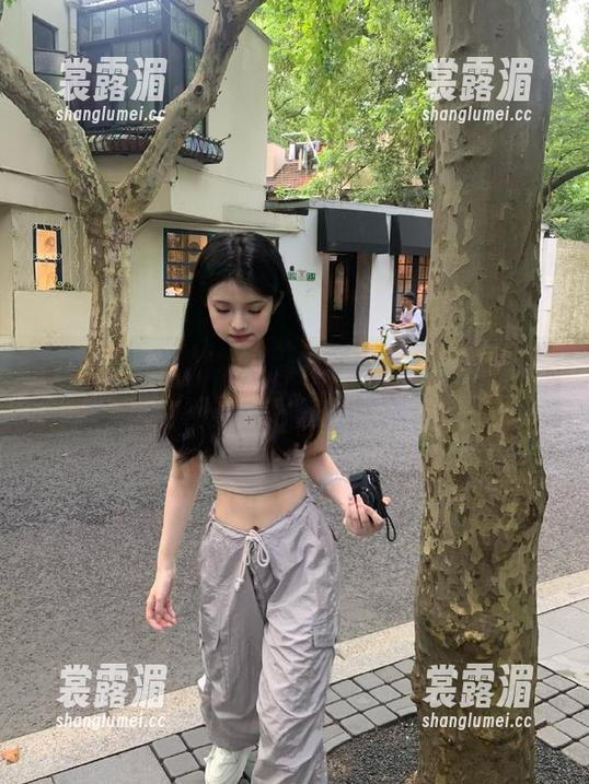 黑料网站 从黑料网站首页跳到现实,我的精神世界随之崩塌了