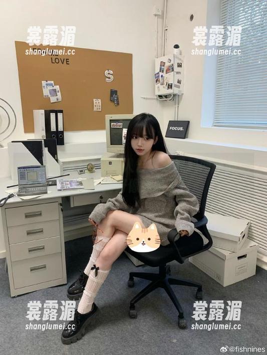 黑料网站 有没有人告诉我黑料网站的地址?我好像迷路了!