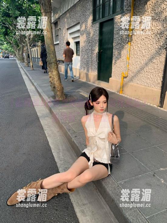 黑网料 网页之间的暧昧,如何成就了“黑网料”的地位?